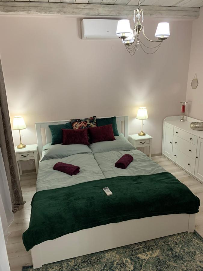 Smaragd Villa Doba Eksteriør billede