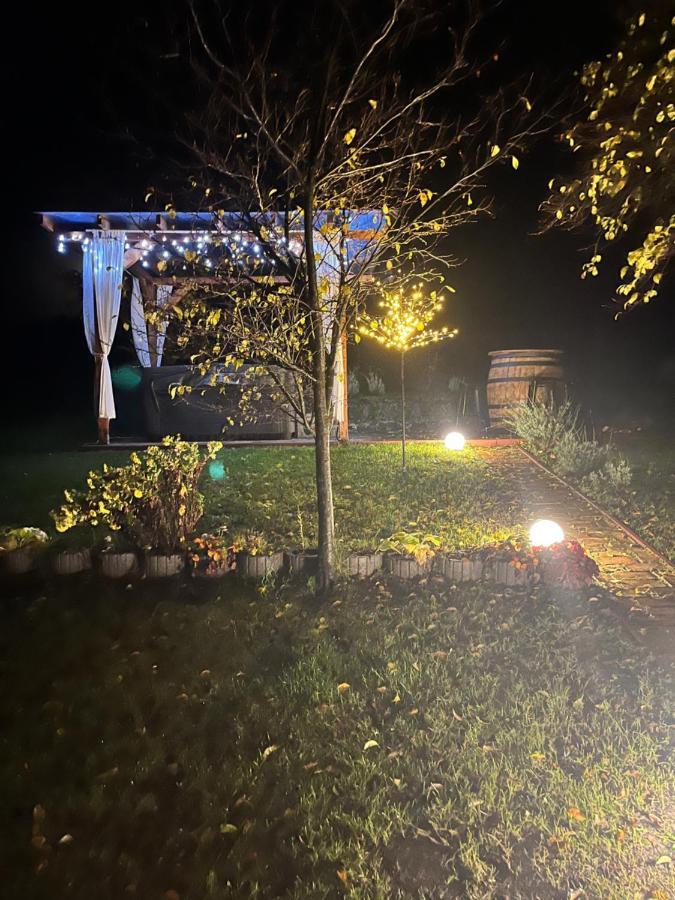 Smaragd Villa Doba Eksteriør billede